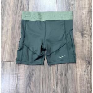 Nike Pro Girls' Dri-FIT 5" Shorts